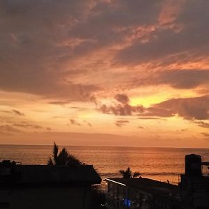 Top Sea View Guest